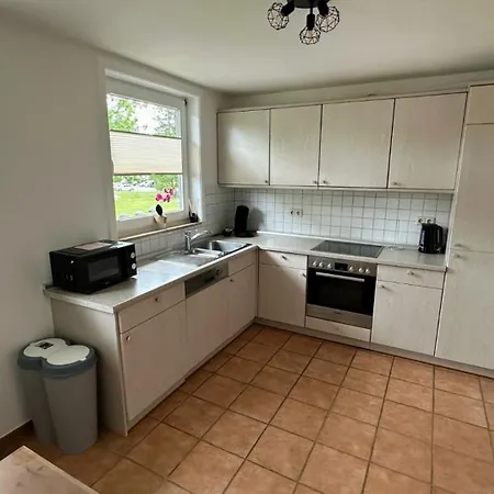 Bergmann Mit Balkon Und Kamin 아파트 *